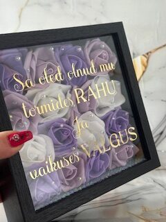 Lilla roosiraam inspireeriva sõnumiga 18x18 cm 💜